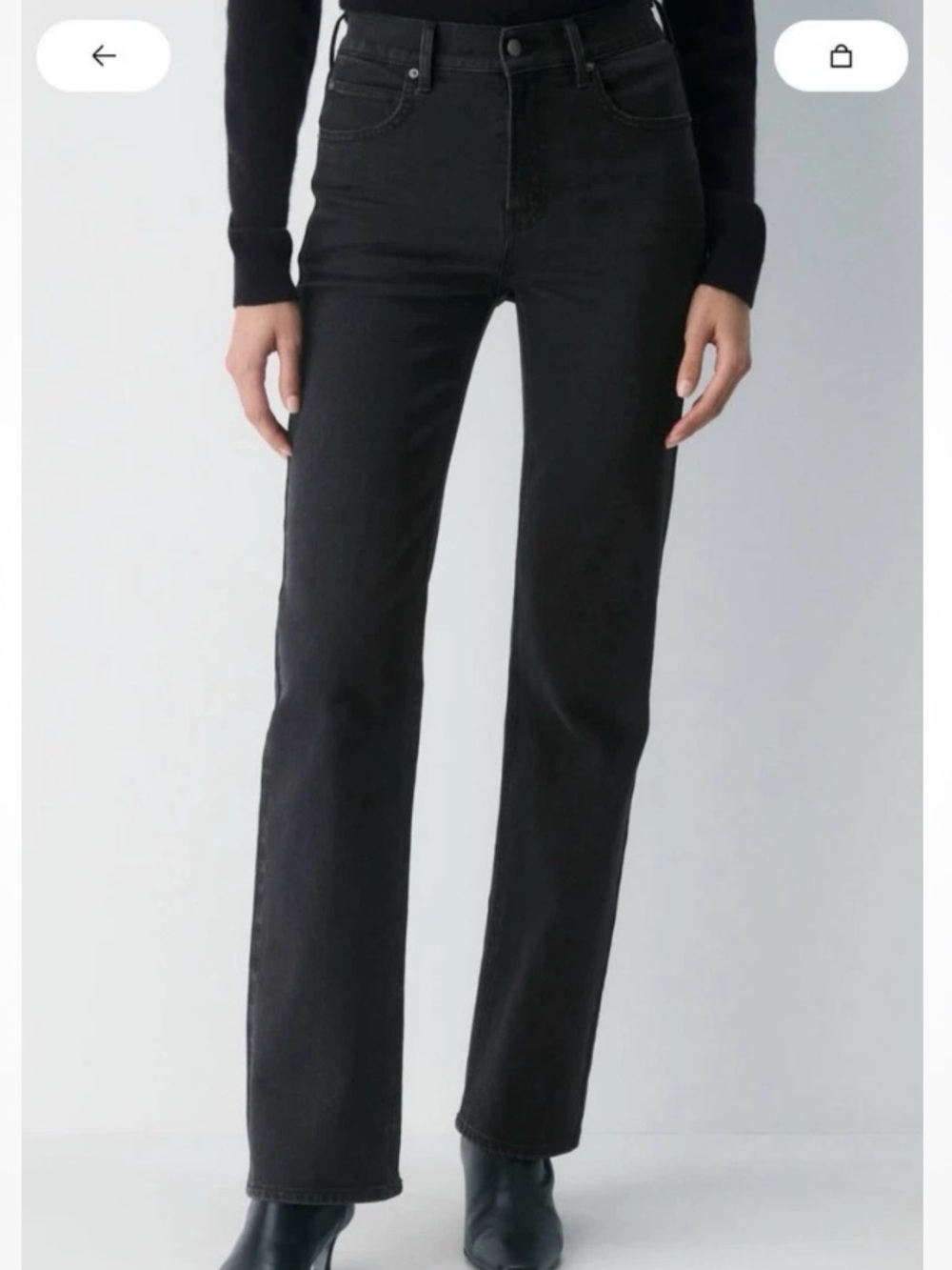Aritzia Straight Leg Jeans in Black
